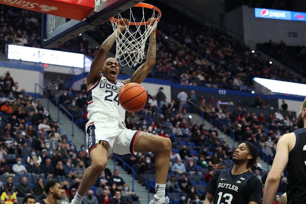 uconn basketball roster